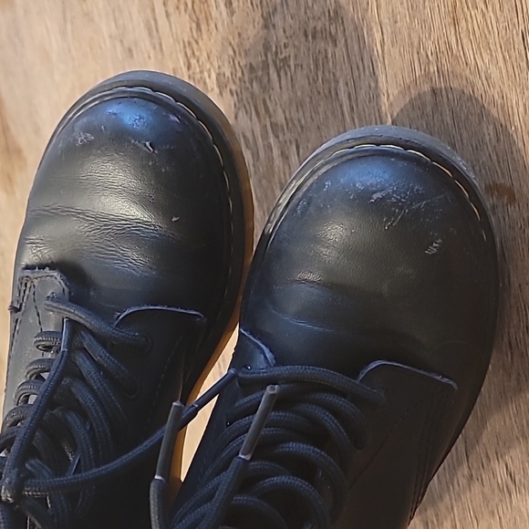 Dr Martens - Picture 3 of 6